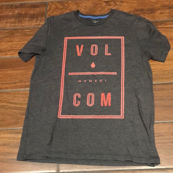 Volcom women’s logo t-shirt. Small - Picture 1 of 2